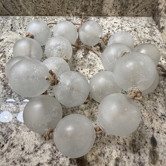 NEW Pottery Barn Clear Handcrafted Oversized Sea Glass Garland - Picture 5 of 10